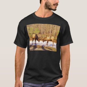 Camiseta 2~ 2 Bull Elk na neve