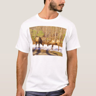 Camiseta 2~ 2 Bull Elk na neve