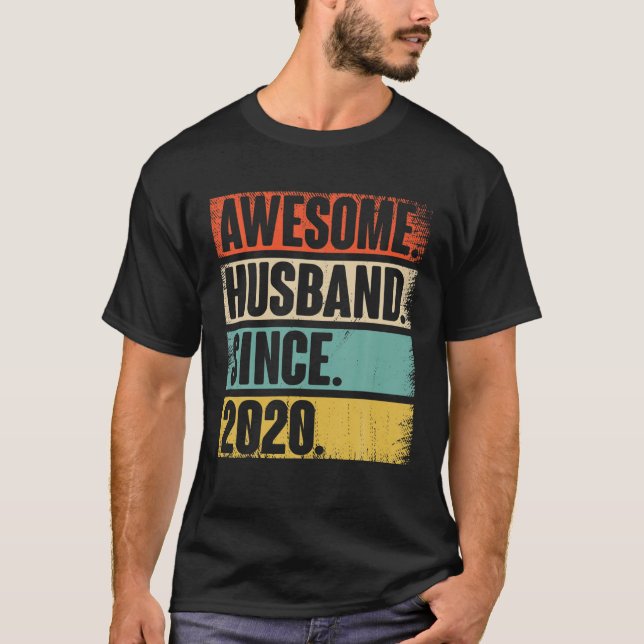 Camiseta 2 Presente De Aniversário Para Ele, Epic Husband S (Frente)