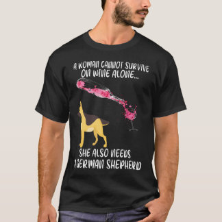 Camiseta 2 Uma Mulher Não Pode Sobreviver Só Com Vinho Tamb