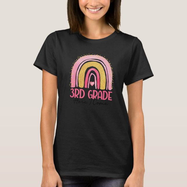 Camiseta 3º ano aqui vou eu arco-íris aquarela de volta às  (Frente)