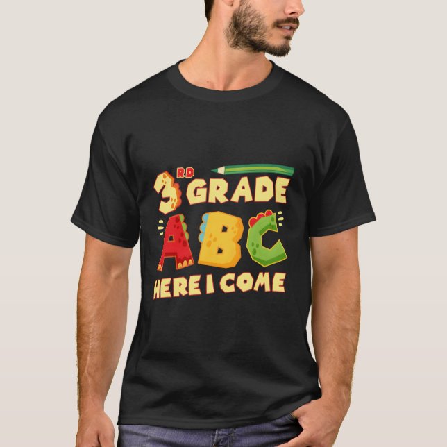 Camiseta 3º Grau Abc De Volta Ao Primeiro Dia Da Escola (Frente)