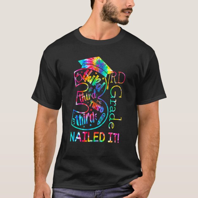 Camiseta 3º Grau - Classe De Ti Nada Do Boné de formatura D (Frente)