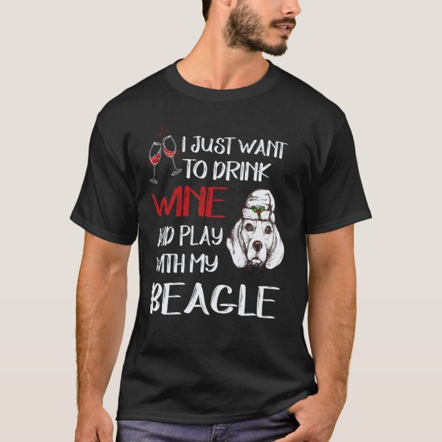 Camiseta 33 Bebo Vinho E Brinco Com Meu Beagle (Frente)
