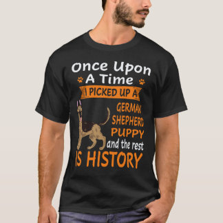 Camiseta 33 Era Uma Vez Eu Peguei Um Pastor Alemão
