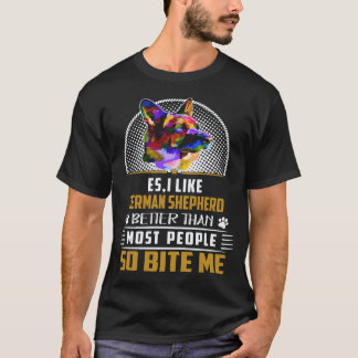 Camiseta 37 Es Eu Gosto Mais de Pastor Alemão do que a Maio