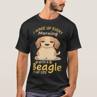 Camiseta 37 Eu acordo todas as manhãs com um Beagle ao meu