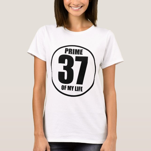 Camiseta 37 - prima de minha vida (Frente)