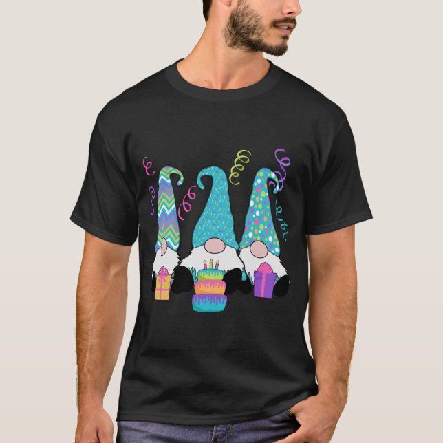 Camiseta 3 Bolo de Aniversário dos Gnomos, Presentes, Confe (Frente)