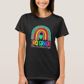 Camiseta 3rd grade rainbow leopard teacher team third grade