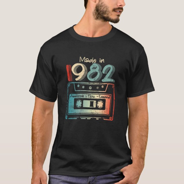 Camiseta 40 Anos De Aniversário Feitos Em Cassete De 1982 (Frente)