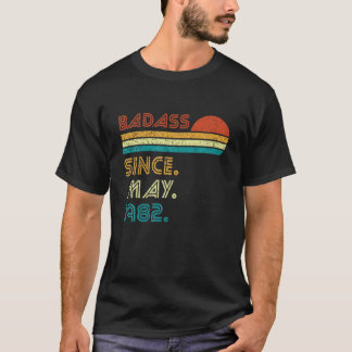 Camiseta 40 Year Old Badass Since May 1982 Vintage 40Th Bir