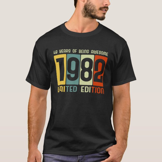 Camiseta 40Th Birthday 40 Years Awesome Retro Tees Limited (Frente)
