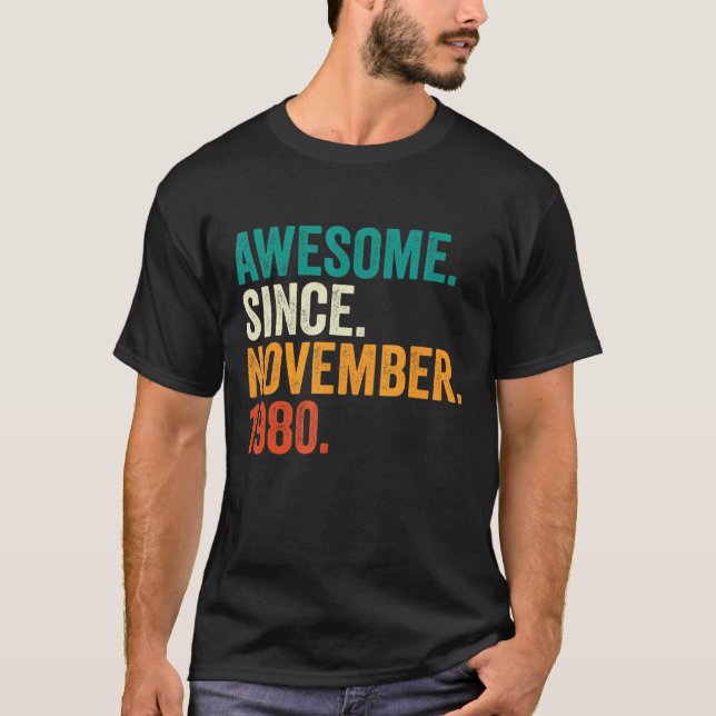 Camiseta 42 Anos De Idade Oferece Presentes Incríveis Desde (Frente)