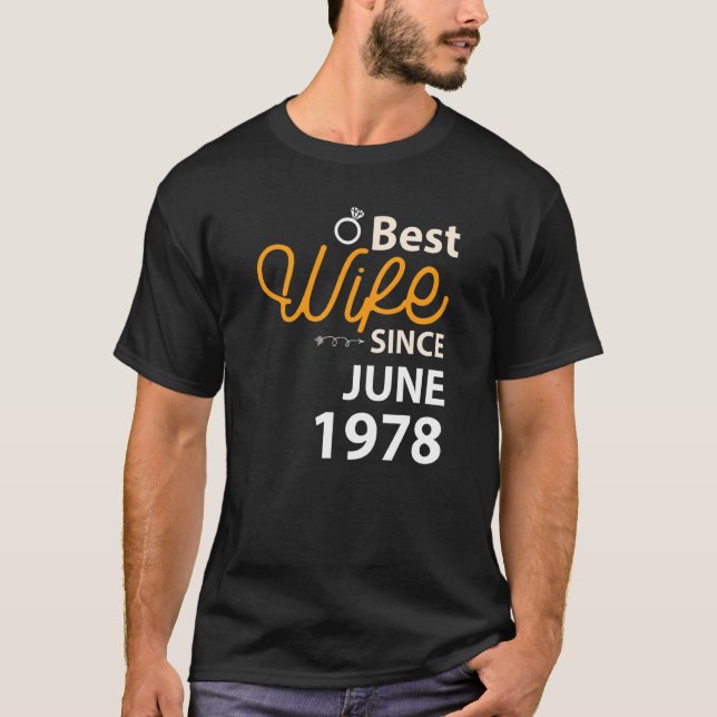 Camiseta 44 Casamento Melhor Esposa Desde junho de 1978 (Frente)