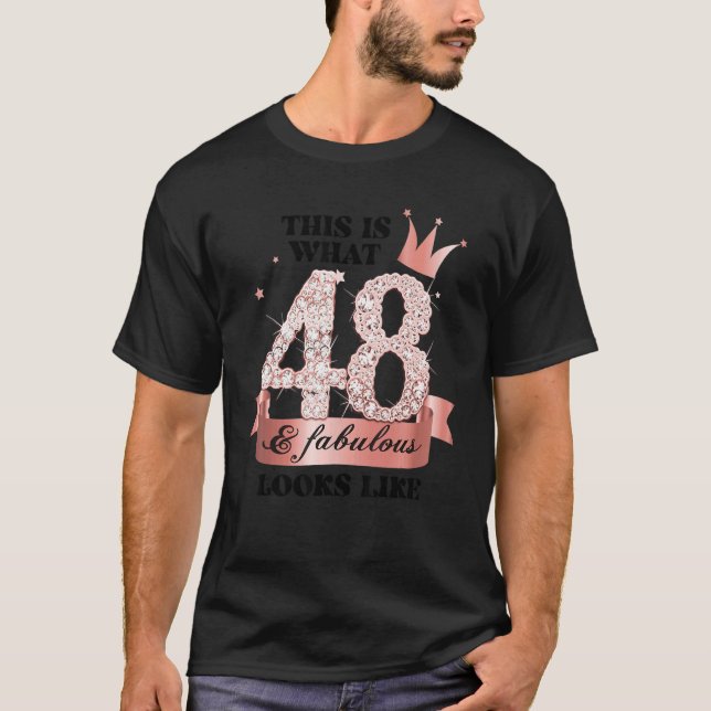 Camiseta 48 & Fabulous I Rose And White Party Group Candid  (Frente)