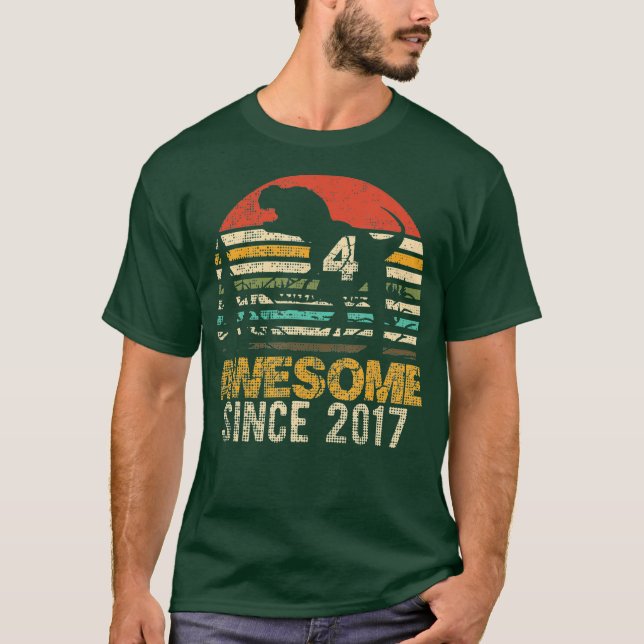 Camiseta 4. º aniversário Dinossauro 4 anos Crianças desde (Frente)