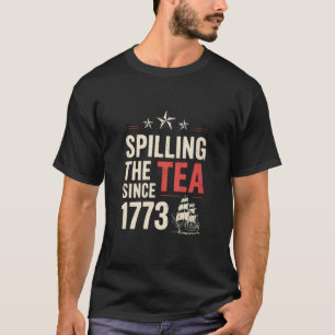 Camiseta 4 de Julho Derramando o Chá Desde 1773 Patriótico