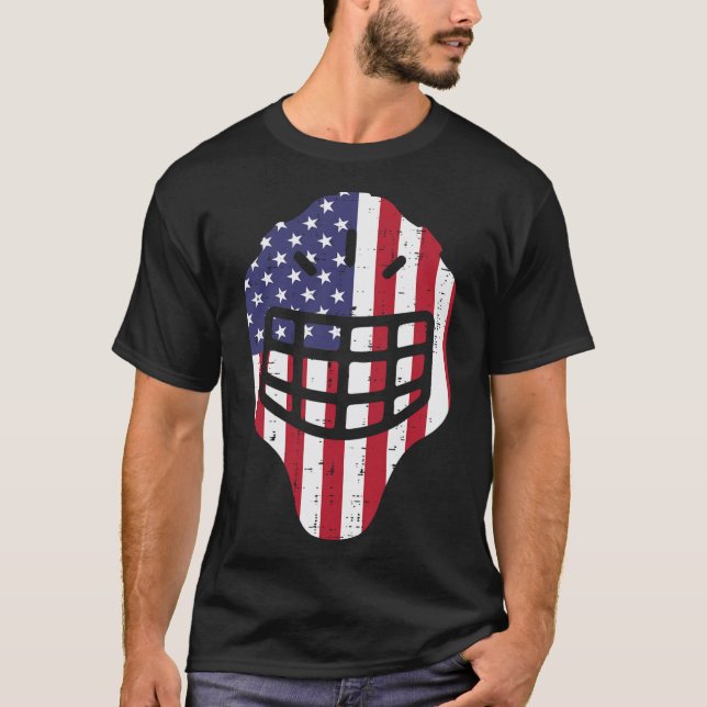 Camiseta 4 de julho Hockey Hockey Helmet America Flag Ameri (Frente)