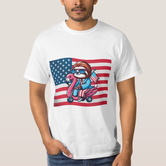 Camiseta 4 De Julho Sloth Flamingo American Flag USA Fourt (Frente)