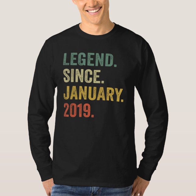 Camiseta 4 Years Old  Legend Since January 2019 4th Birthda (Frente)