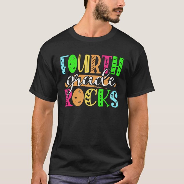 Camiseta 4th Grade teacher team Fourth grade rocks (Frente)