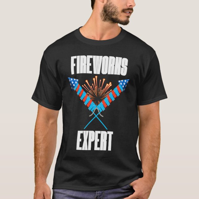 Camiseta 4th of July Fireworks Expert  Event Coordinators (Frente)
