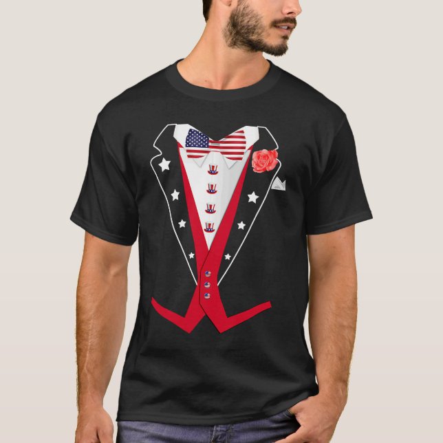 Camiseta 4th of July Tuxedo  American Patriotic Suit Boy Me (Frente)