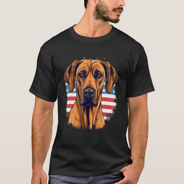 Camiseta 4th Of July US Flag Rhodesian Ridgeback Dog (Frente)