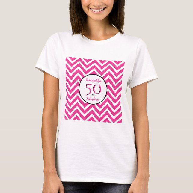 Camiseta 50 e Fabuloso Partido Padrão de Chevron Rosa Ceris (Frente)