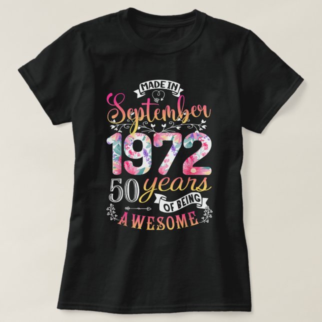 Camiseta 50th Birthday Flowers Gift for Women Born in Septe (Frente do Design)