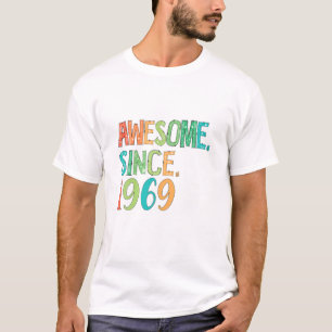 Camiseta 53 Anos Garota Velha Coração Floral Decor Engraçad
