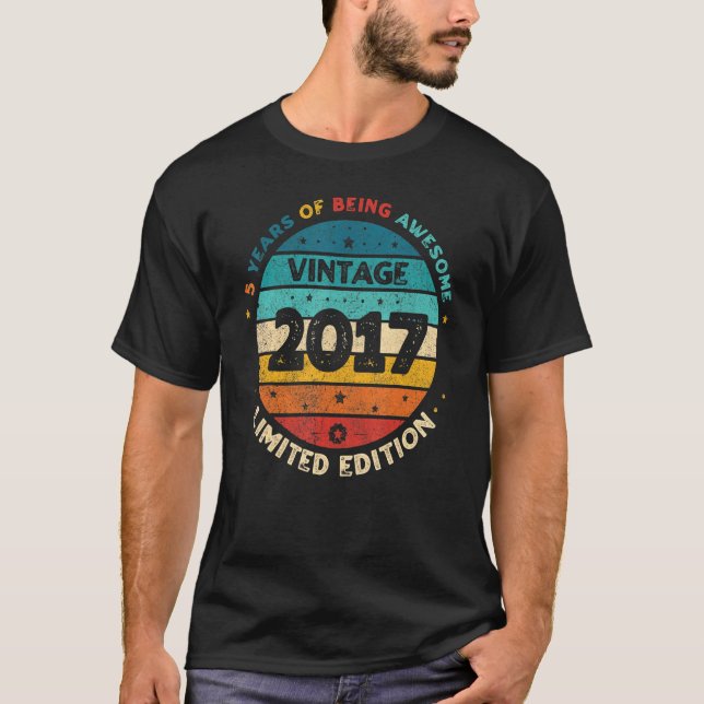 Camiseta 5 Anos De Espanto No Aniversário De 2017 (Frente)