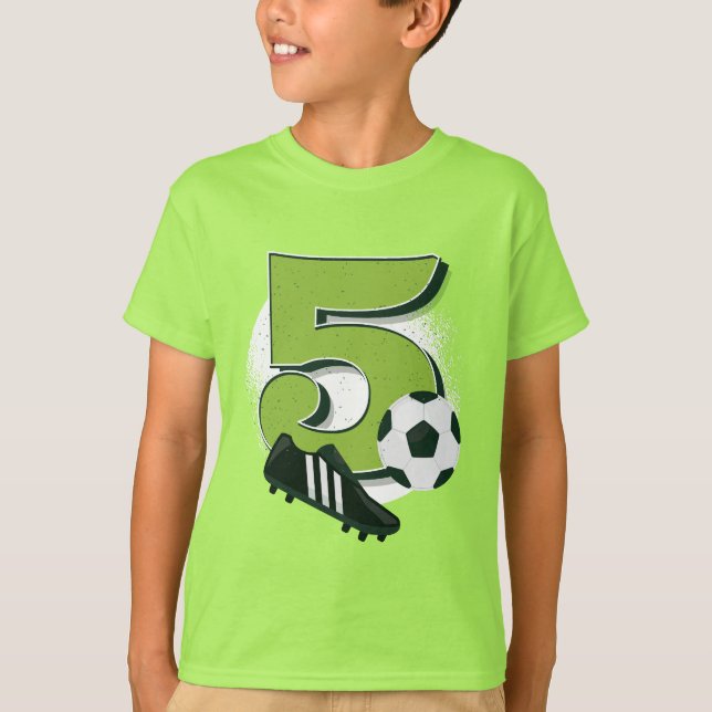Camiseta 5 Birthday Boy ama futebol verde (Frente)
