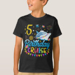 Camiseta 5 Birthday Cruise B-Day Party Boy<br><div class="desc">5 Birthday Cruise B-Day Party Engraçado design de Presente Engraçado Coleção Clássica De T-shirt Tee Boy.</div>