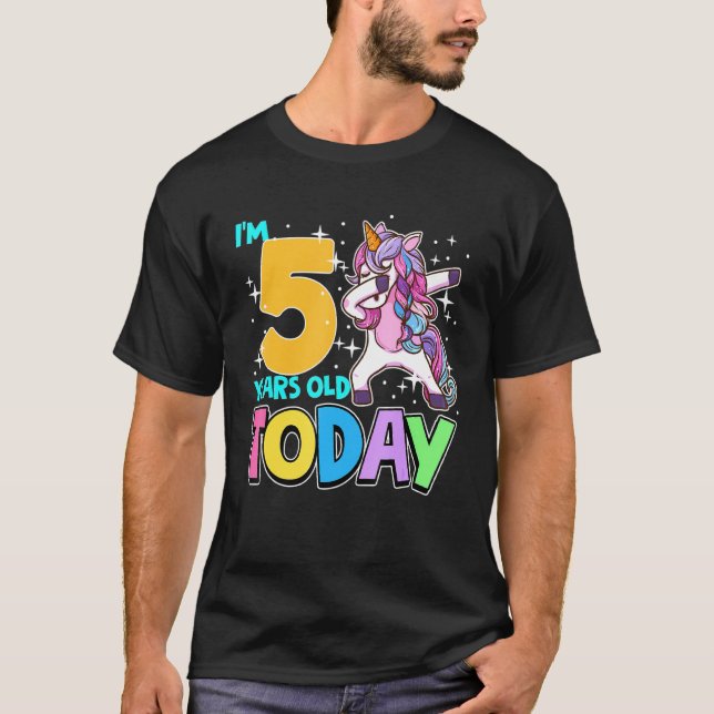 Camiseta 5 Birthday Girl Unicorn Dabbing I m 5 Today Rain (Frente)