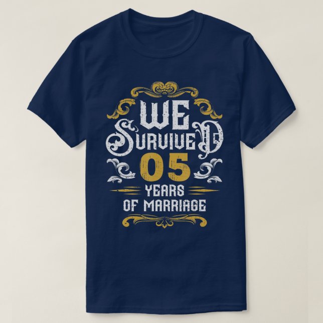Camiseta 5 Casamento Casais de Aniversário Marido Esposa 5  (Frente do Design)