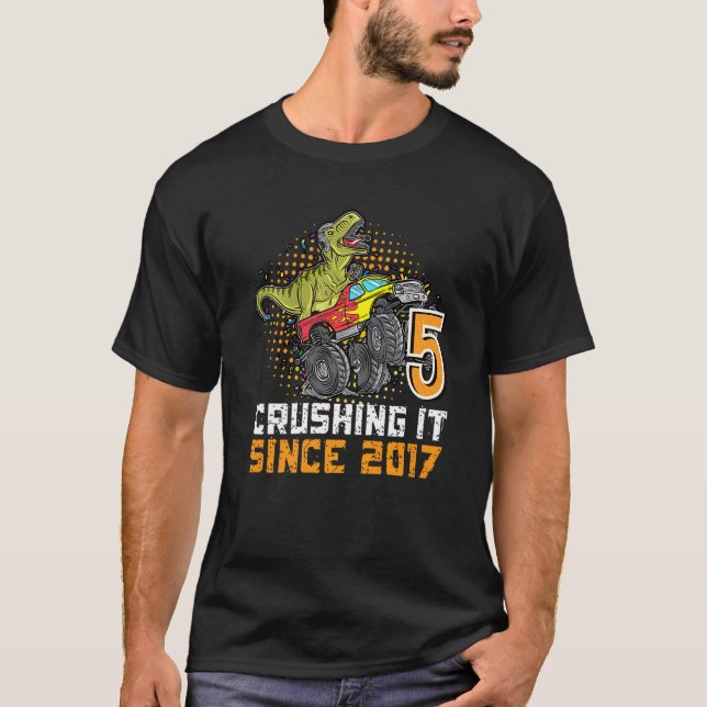Camiseta 5 de aniversário do monstro dos dinossauros (Frente)