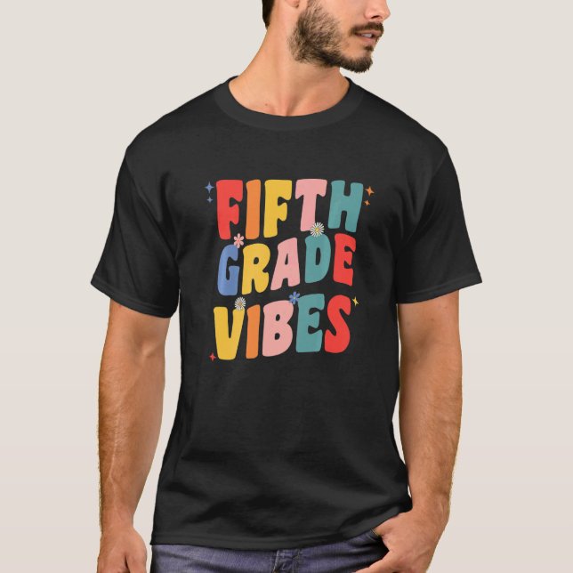 Camiseta 5 Quinto Grau Vibes Professora Retrora Groovy De V (Frente)