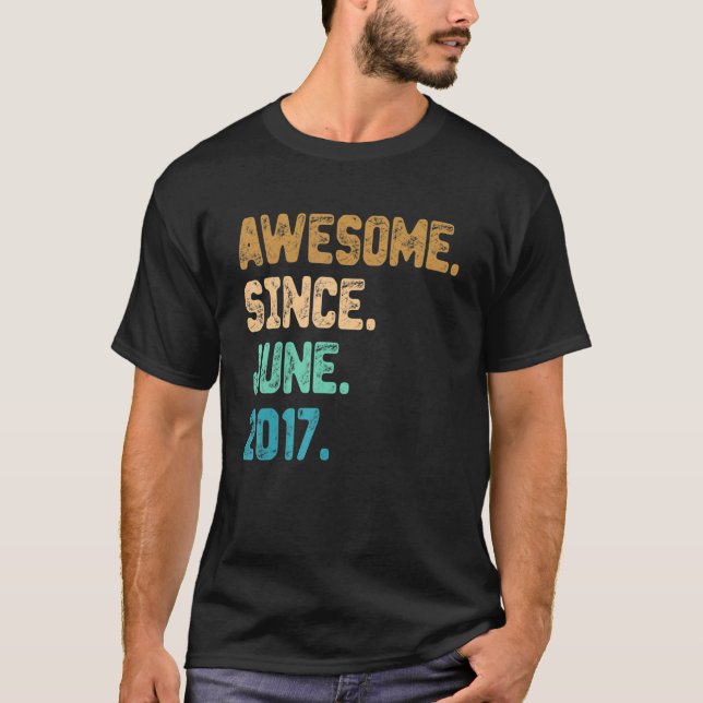 Camiseta 5 Year Old Awesome Since June 2017 5th Birthday (Frente)