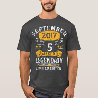 Camiseta 5 Years Old Legend Since September 2017 5th Birthd