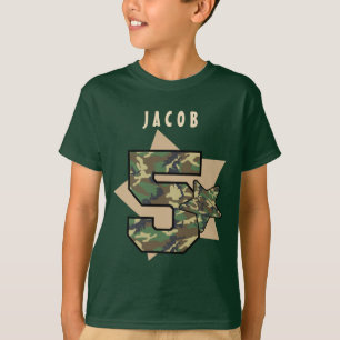 Camiseta 5o Nome feito sob encomenda de Camo do menino do