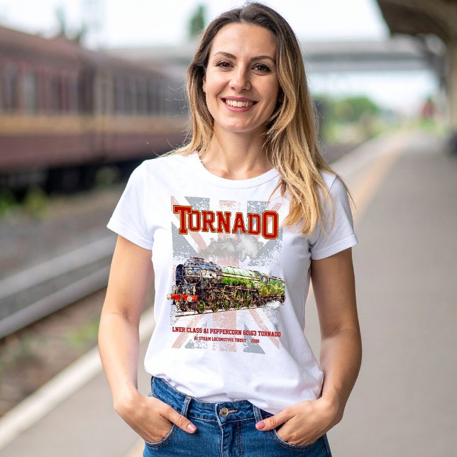 Camiseta 60163 Tornado Vintage Vintage Locomotive (Tornado Vintage Steam Train English Locomotive. Womens Basic T-Shirt)