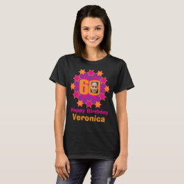 Camiseta 60.º aniversário nome da fotografia cor-de-rosa