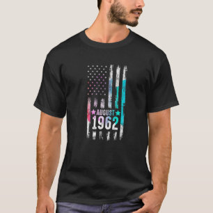 Camiseta 60 Year Old, August 1962 American Flag 60Th Birthd