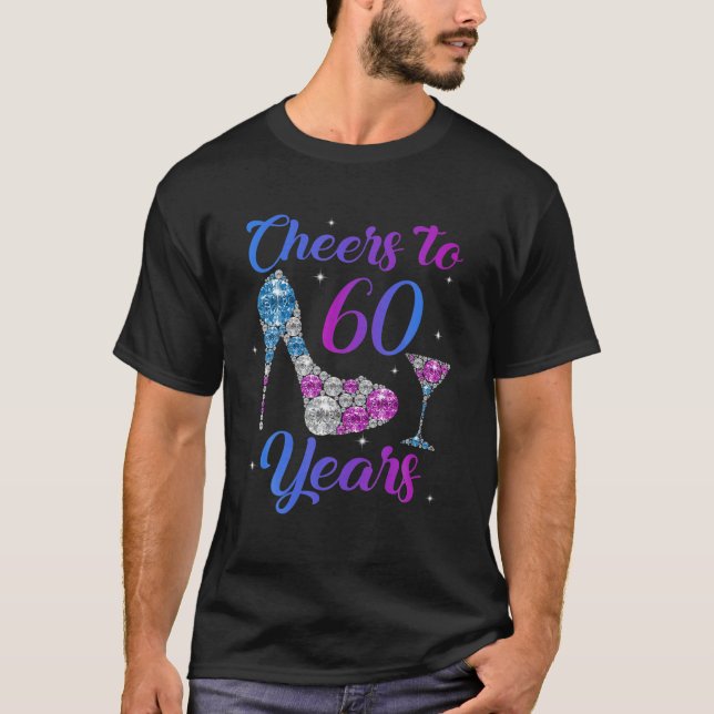 Camiseta 60Th Birthday Squad Cheers To 60 Years Old High He (Frente)