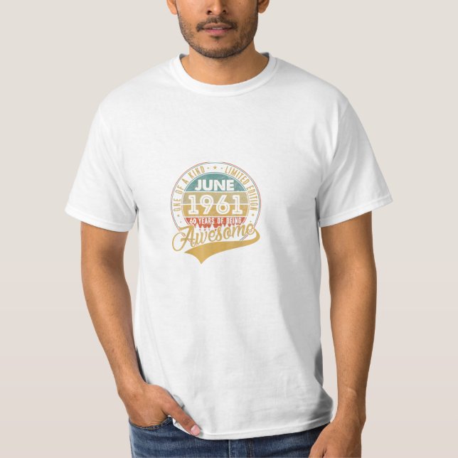 Camiseta 64. º aniversário Oferece 64 anos (Frente)