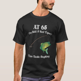 Camiseta 65º pescador de 65 anos pescando