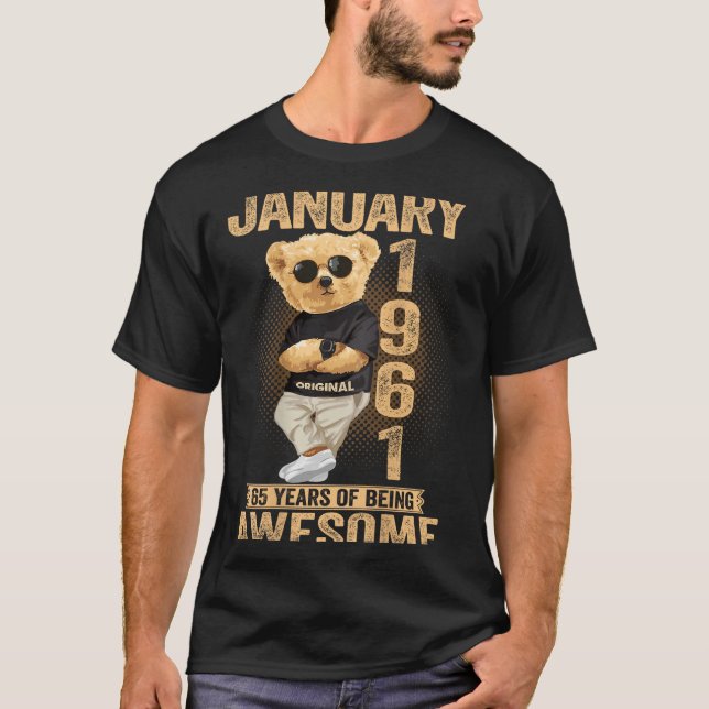 Camiseta 65 Year Old January 1961 Teddy Bear 65th Birthday  (Frente)