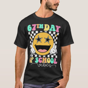 Camiseta 67º Dia De Vibrações Escolares Rosto Sorridente Fo